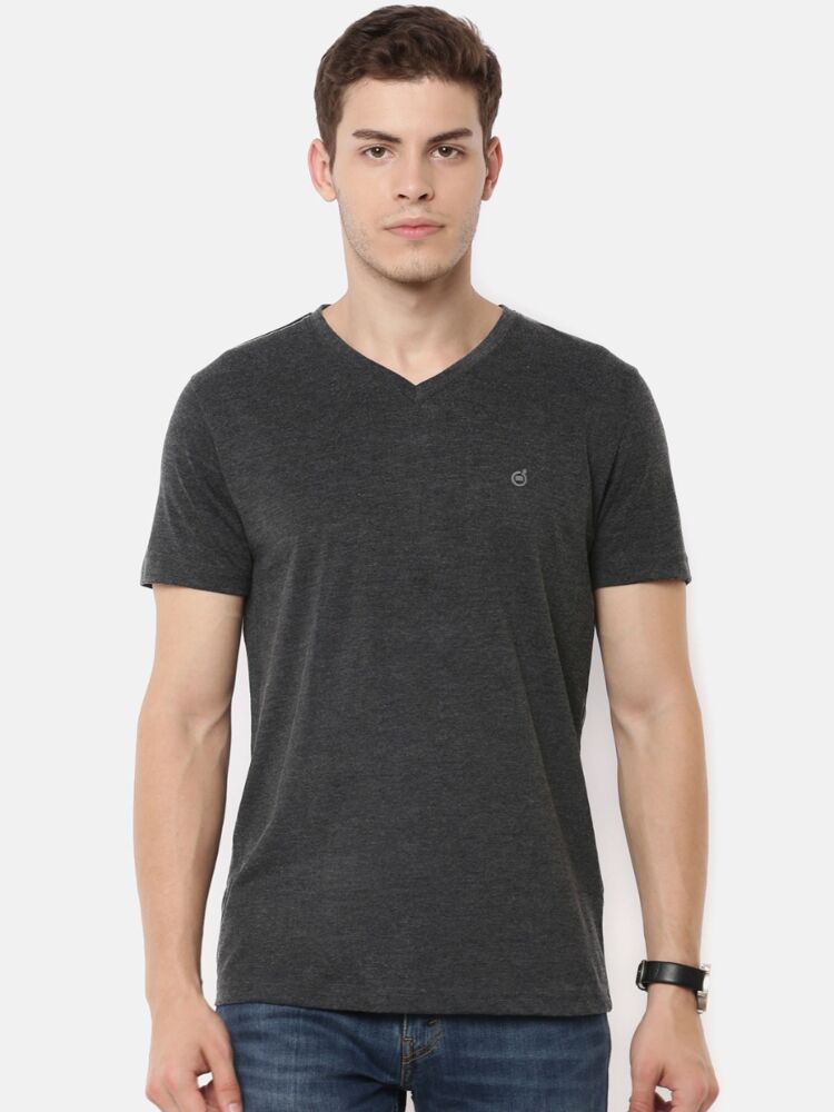 Macroman M-Series Men’s Smartz Basics T-Shirt in Cotton Rich Single Jersey Fabric, V-Neck Half Sleeve Style