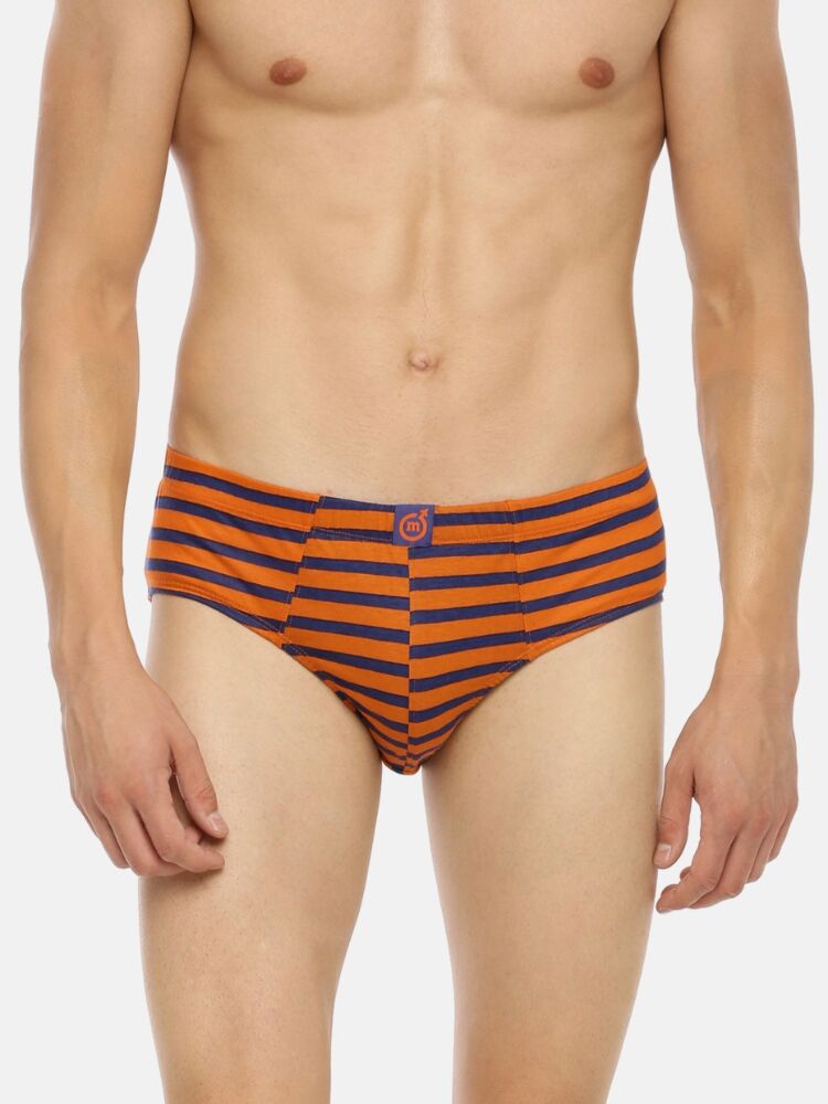 Men's Printed Briefs in Compact Cotton Fabric Classic V-Cut Style for Perfect Shape and Support (Print And Color May Vary)