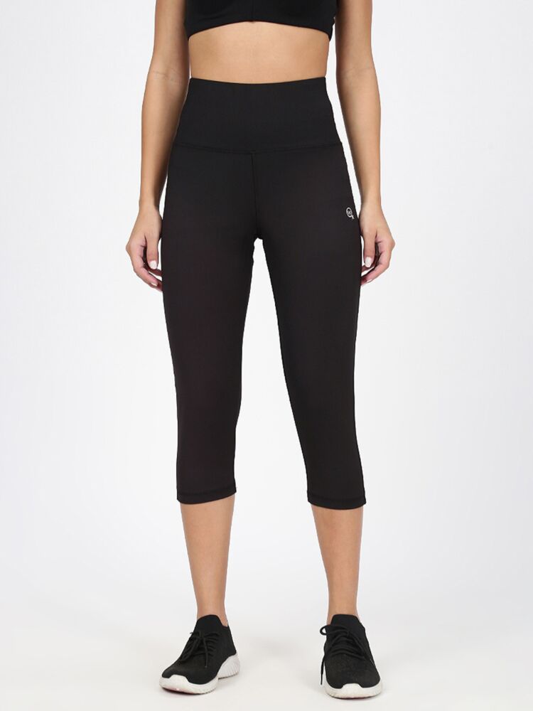 Women's Active Capris in Polyester Stretch Fabric with Mid Rise Elastic Waistband and Moisture Wicking Tech